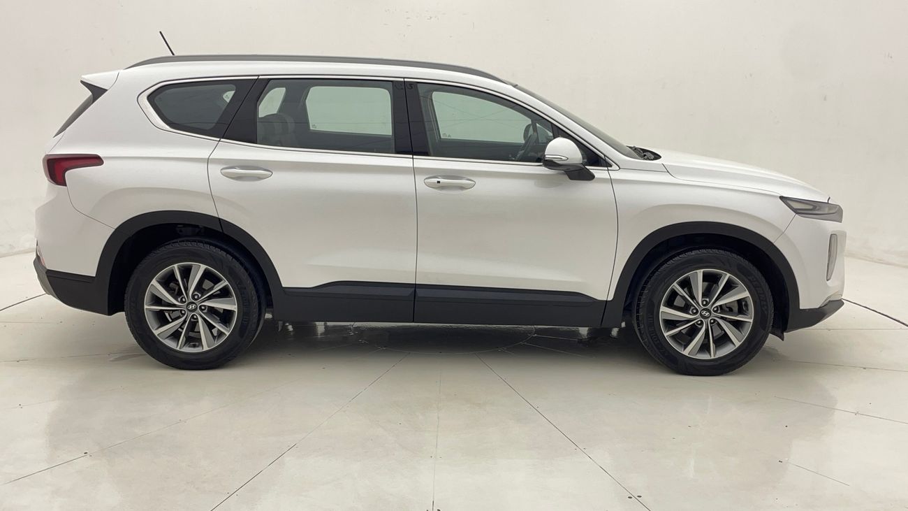 Hyundai Santa Fe GLS 2.4 | Zero Down Payment | Home Test Drive