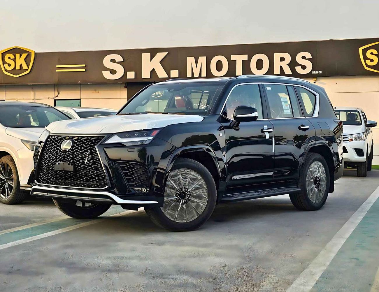 لكزس LX 600 F-SPORT / 3.5L V6 PETROL 4WD / FULL OPTION / FRONT & REAR CAMERA / ELECTRIC SEATS (CODE#LX6FS)