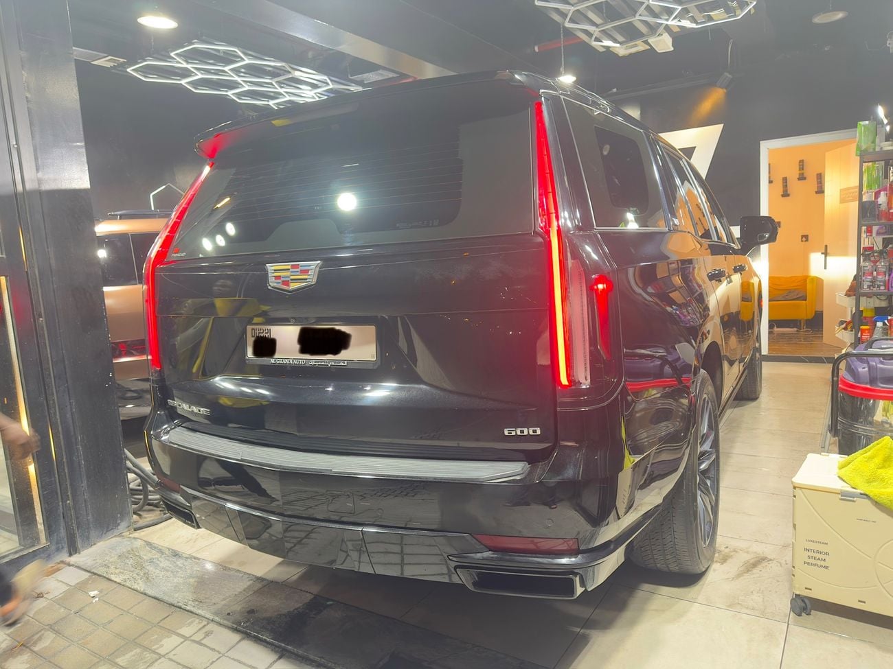 كاديلاك إسكالاد Sport Platinum 6.2L AWD