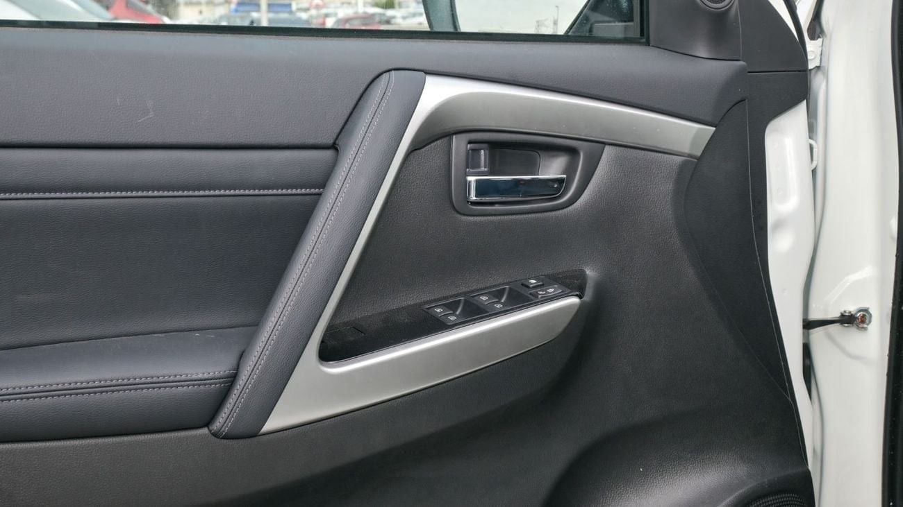 Mitsubishi Montero Sport Brand New Montero Sport HighLine 2025 Export 3.0L 4WD Petrol A/T|White/Black|MONTEROSPORT-GLS-HL-25|