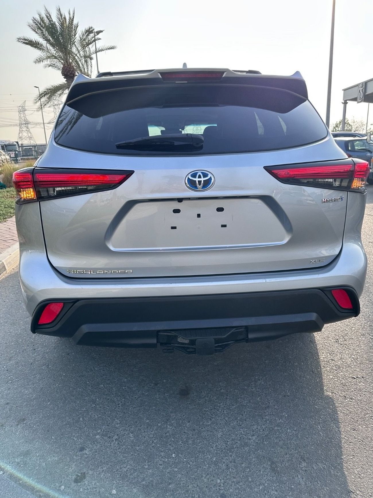 تويوتا هايلاندر Highlander xle Hybrid 4x4 Full option