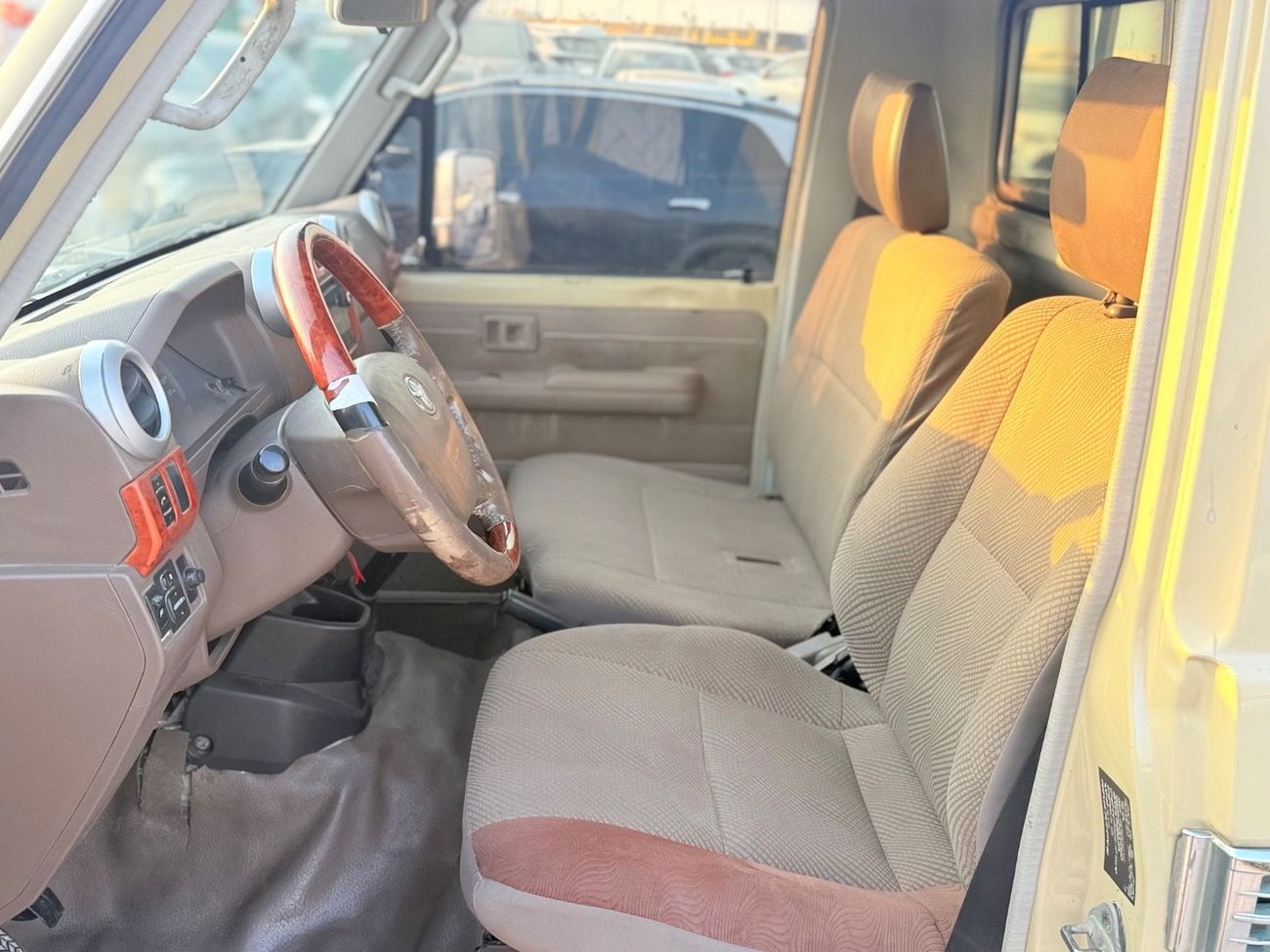 Toyota Land Cruiser Pick Up Toyota Landcuriser pickup single cabine 2016  V6 Petrol