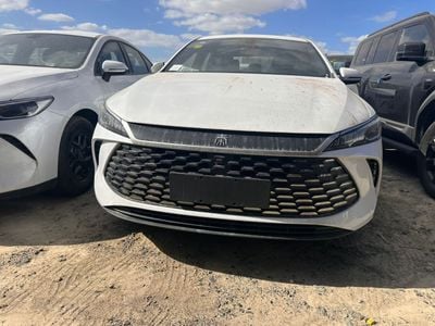 BYD QIN PLUS Intelligent Driving Edition DM-i 55KM Leading Edition