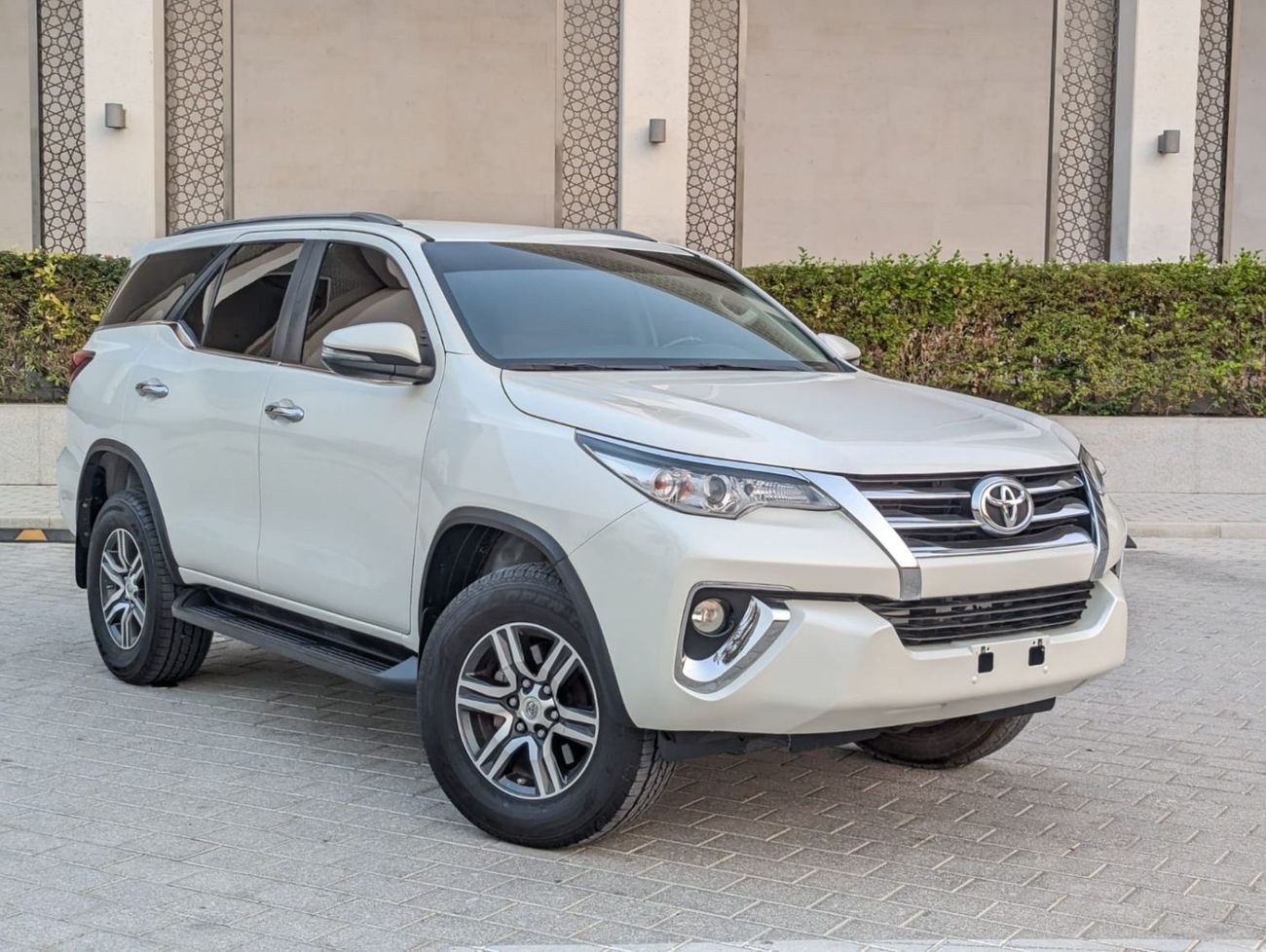 Toyota Fortuner Toyota Fortuner,2020.Gcc specs 2.7L only 51000km.white colour