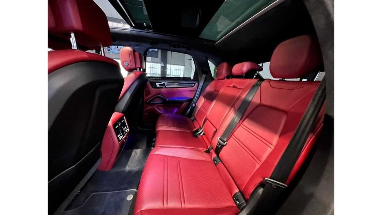 بورش كايان Cayenne GTS 2021 Full Service History, Low KMs, GCC