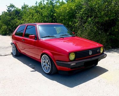 فولكس واجن جولف GTI