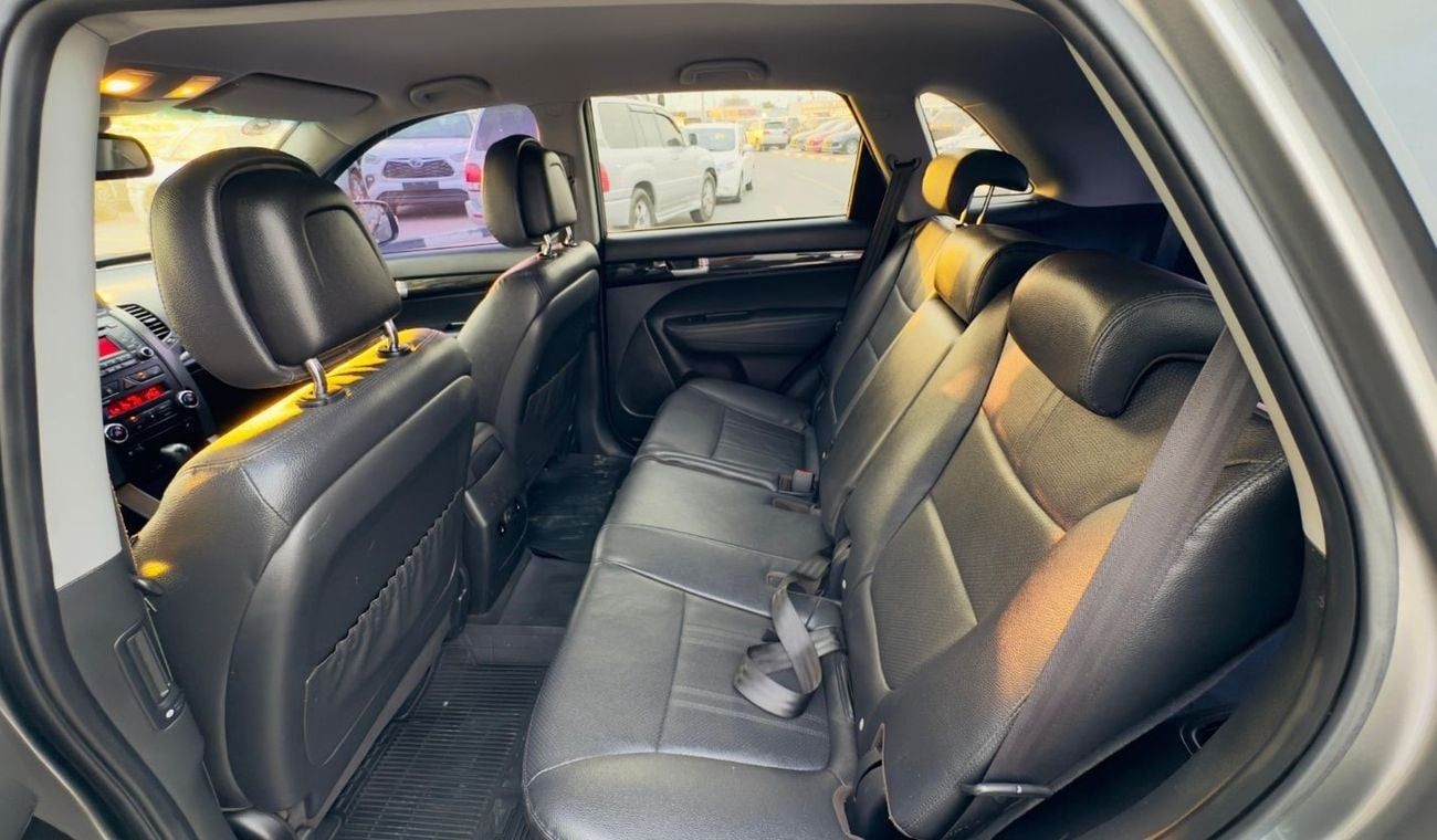 كيا سورينتو PREMIUM CONDITION | 2.0L DIESEL ENGINE | LHD | AT | 2011 | PUSH START ENGINE