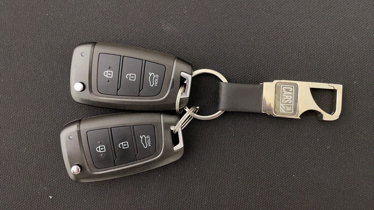 هيونداي إلانترا COMFORT 1.6 | بدون دفعة مقدمة | اختبار القيادة في المنزل