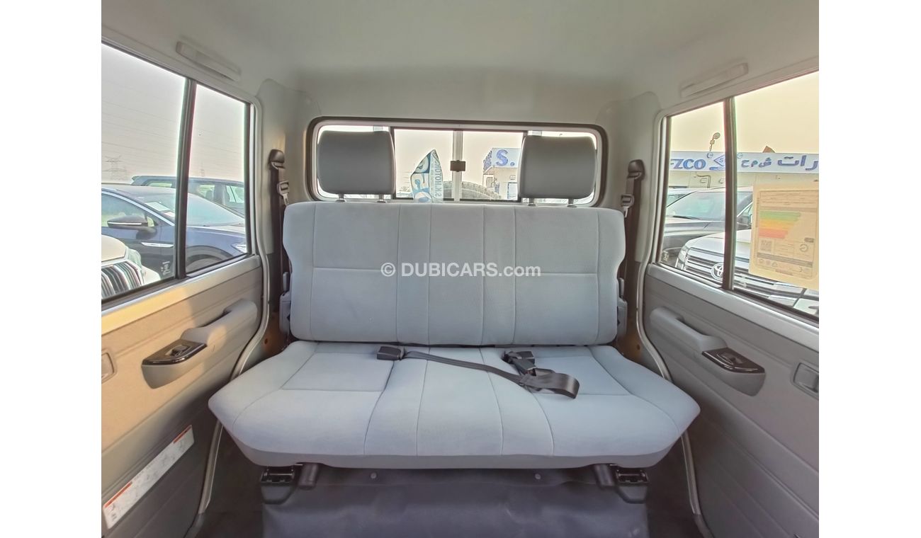 Toyota Land Cruiser Pick Up 4.5L V8 DIESEL FULL OPTION, M/T / DOUBLE CAB / DIFF LOCK (CODE # 7473)