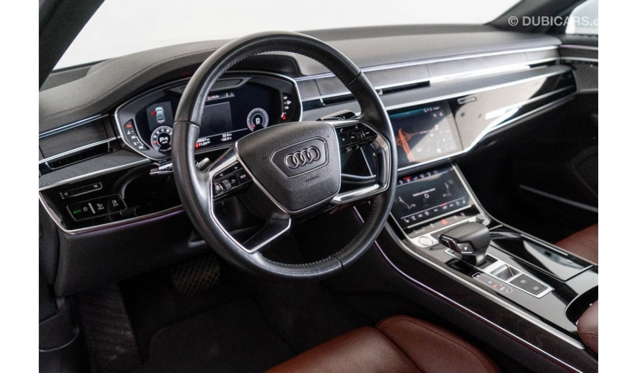 Audi A8 L 60 TFSI quattro 2019 Audi A8 4.0 V8 Quattro / Full Option / Full-Service History