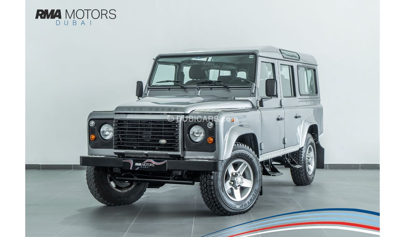 Land Rover Defender 2013 Land Rover Defender TD4 2.4L / Comfort Pack & Exterior Pack / Full-Service History