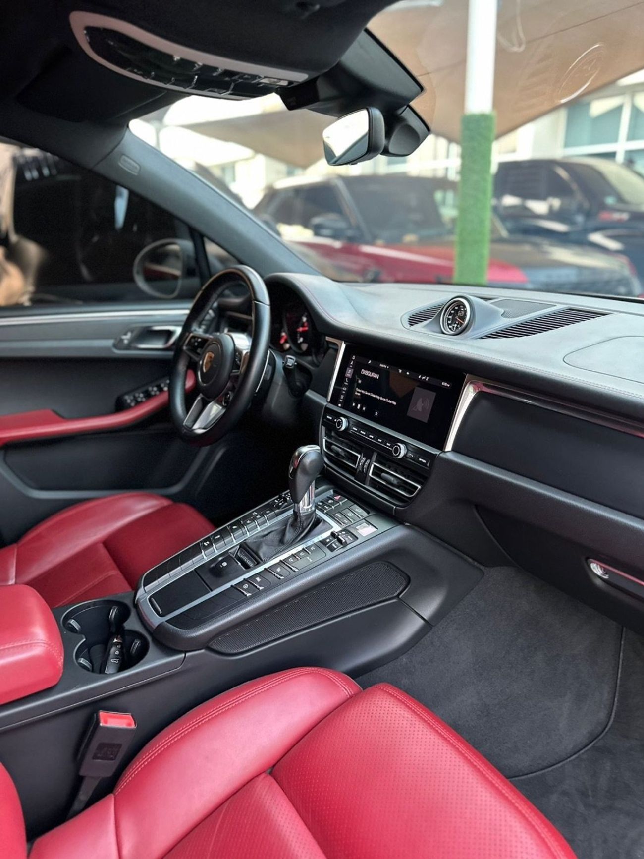 Porsche Macan Std 2.0L (260 HP)