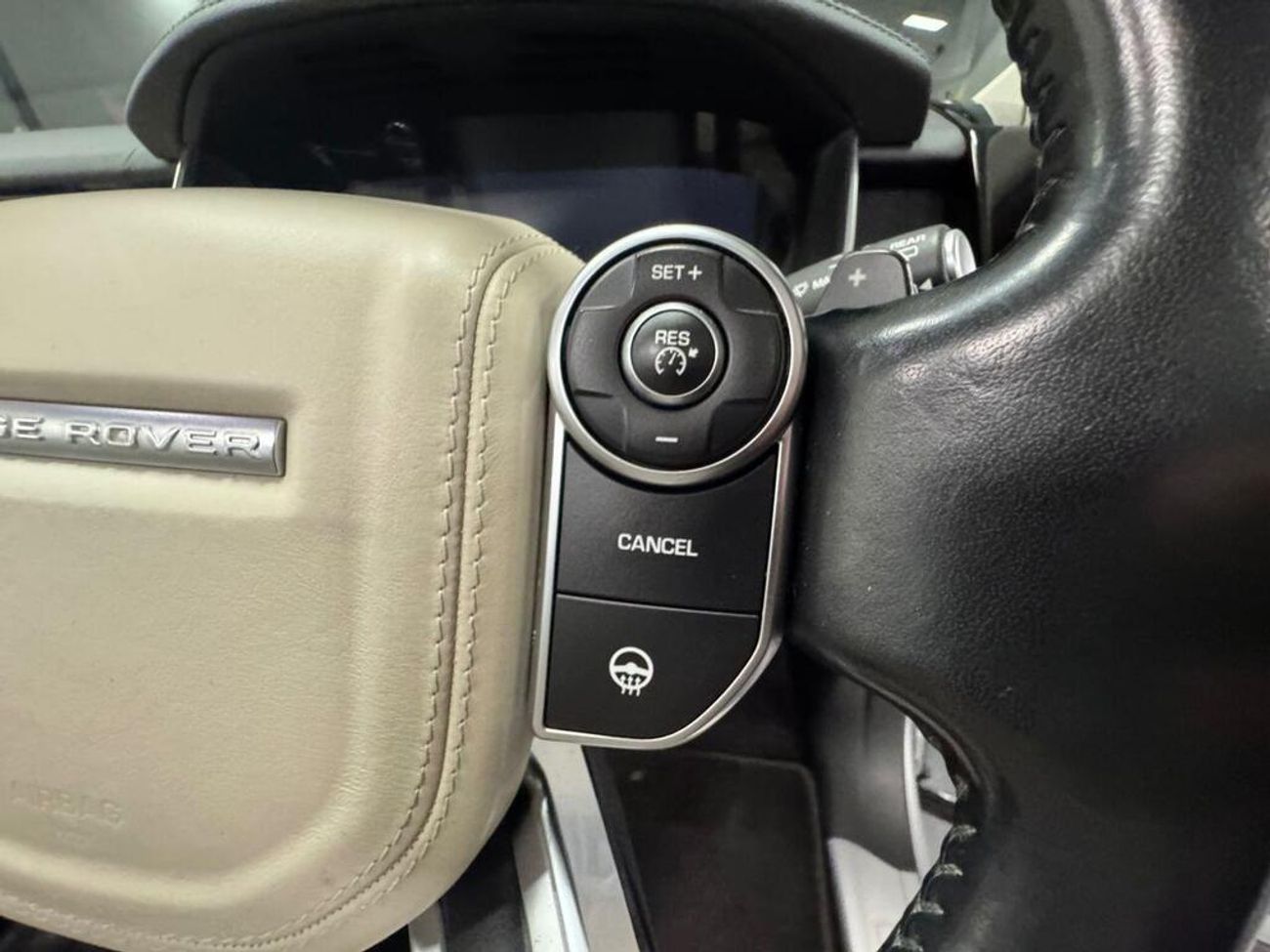 Land Rover Range Rover 3.0 DIESEL ENGINE | AWD | SUNROOF | ELECTRIC SEATS