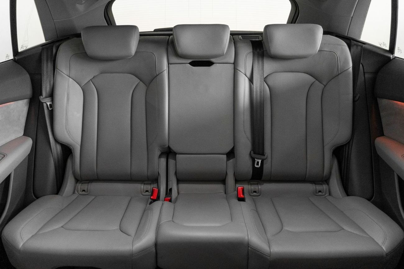 Audi Q8 55 TFSI quattro S-Line