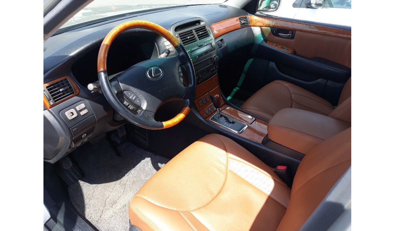 Lexus LS 430