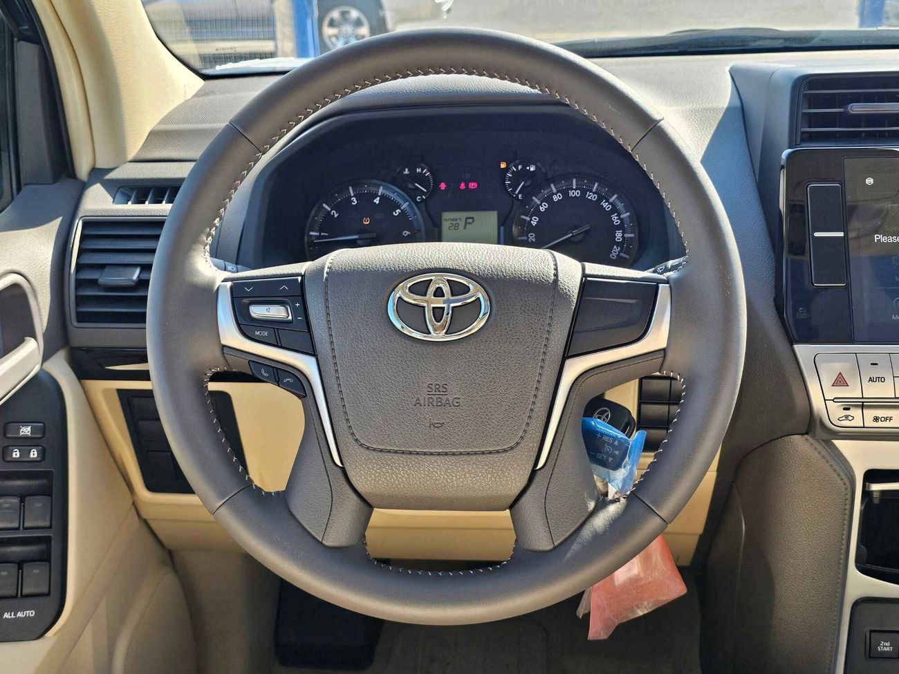 Toyota Prado TXL, 2.7L PETROL, SUNROOF, AUTO A/C, LED LIGHTS, DVD + CAMERA  (CODE # P27TXLDV3)