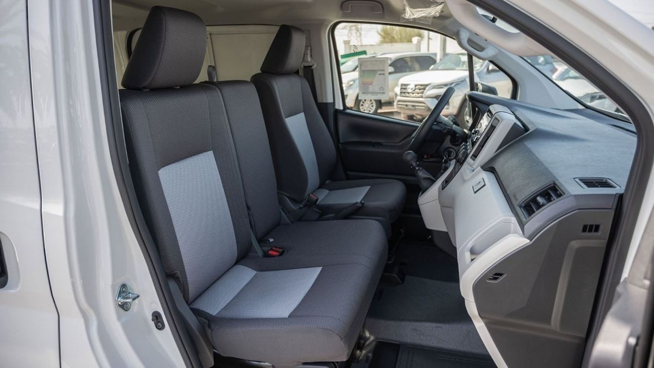 تويوتا هاياس HIACE 2.8L STANDER MT 2024