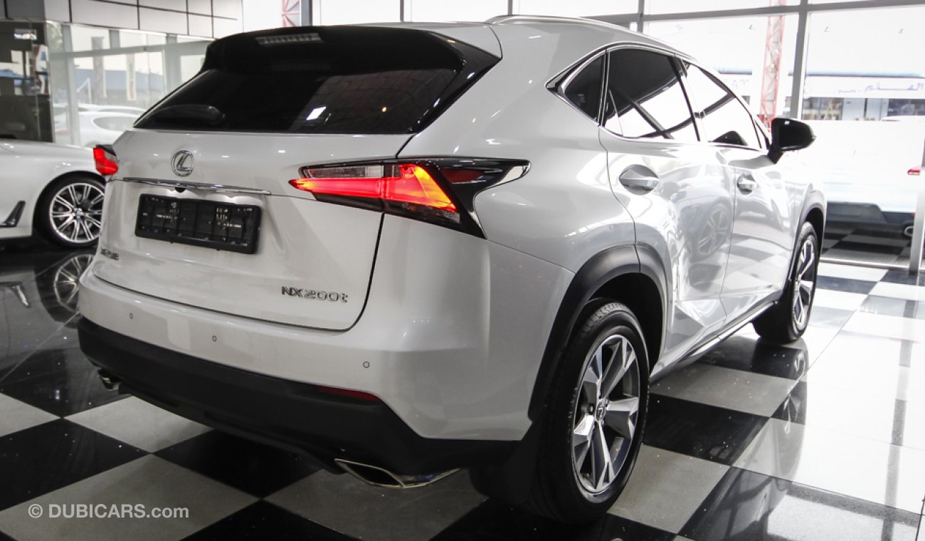 Lexus NX200t t