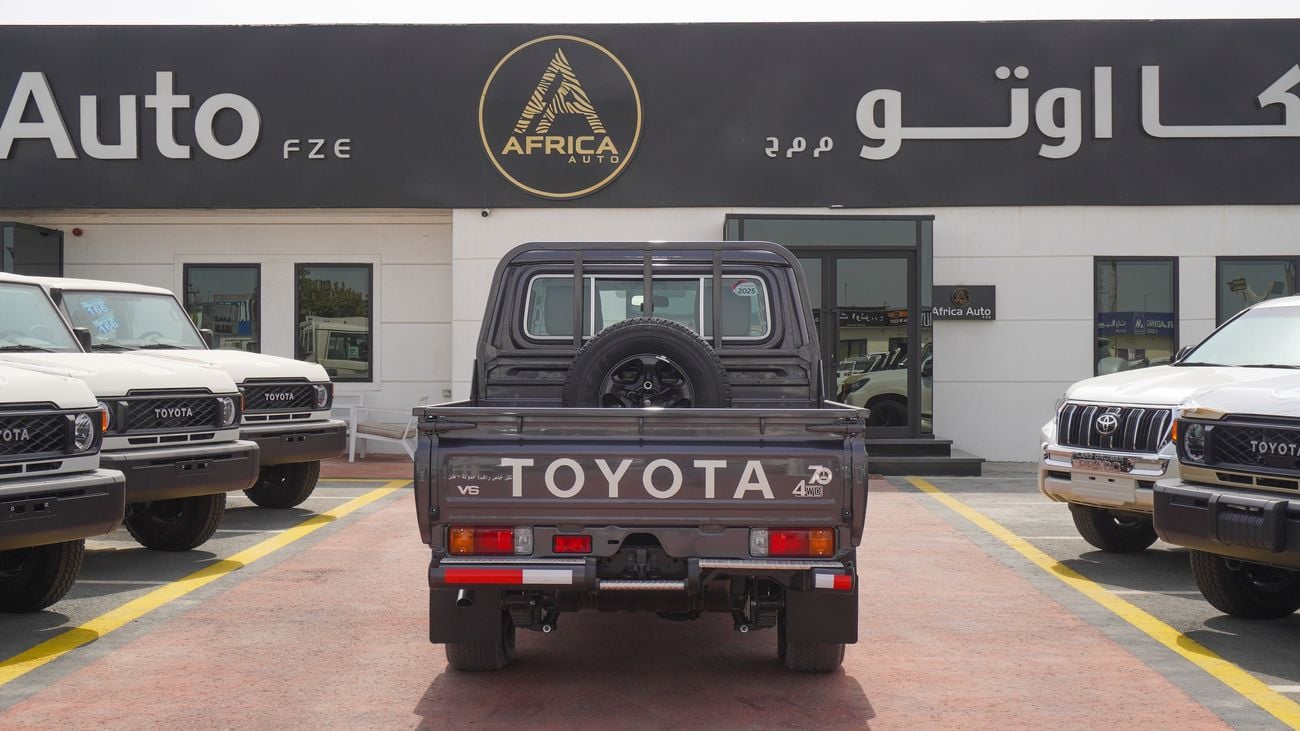 Toyota Land Cruiser Pick Up 4.0L V6 Double Cabin A/T