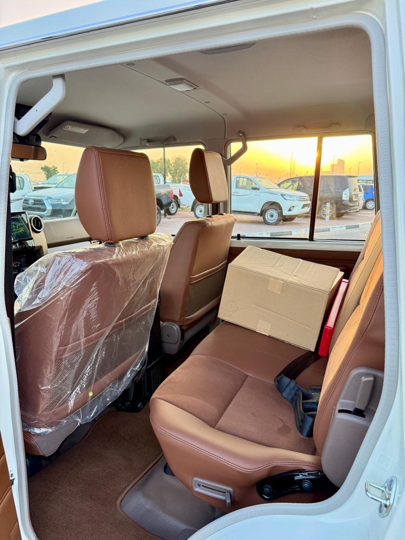 تويوتا لاند كروزر 70 HT VXR Toyota Land Cruiser (70 Series) (GRJ79) 4.0L AWD