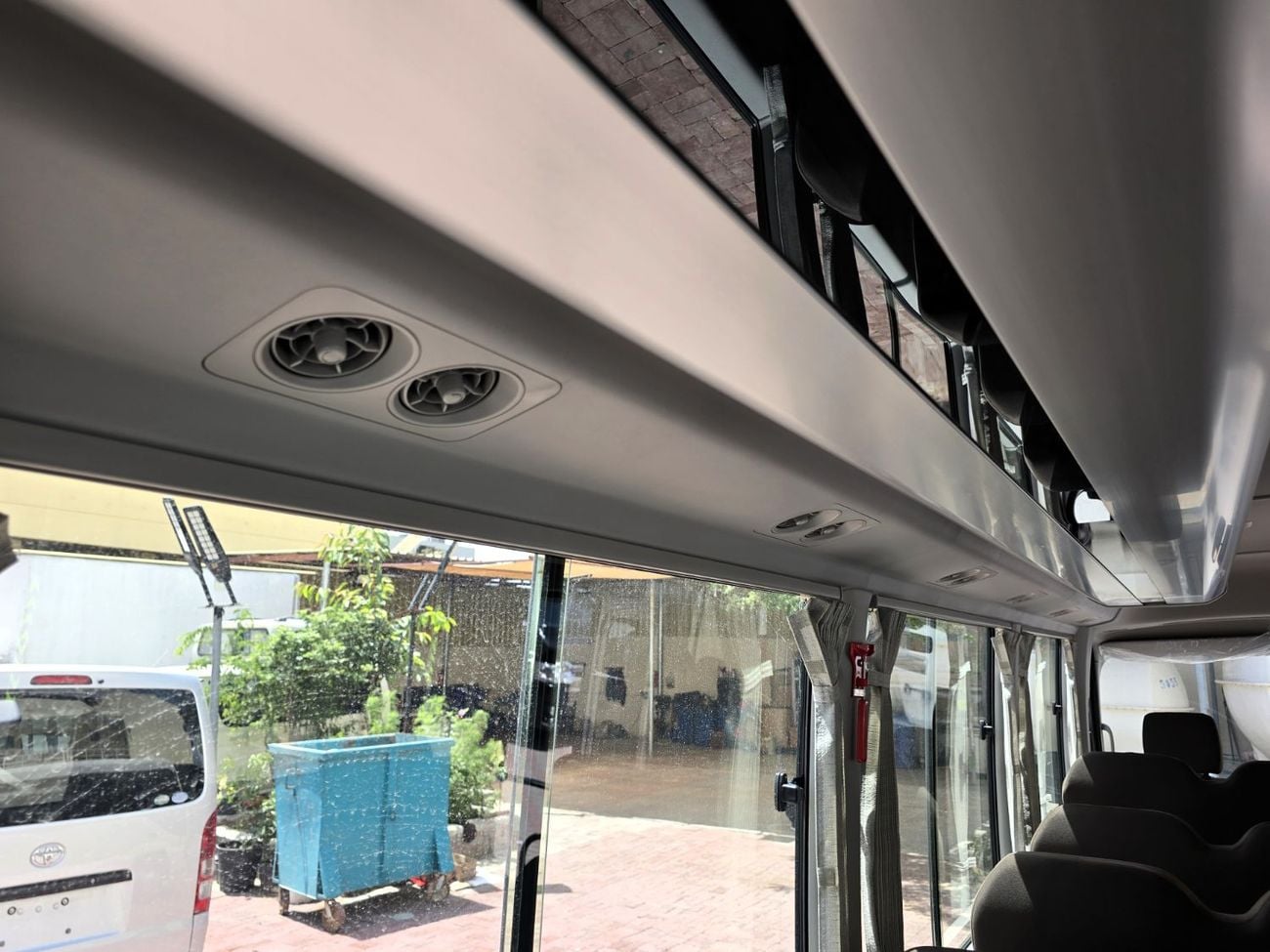 Toyota Coaster Toyota Coaster 2.7l M/T RWD 23 seats Automatic Door white color Gcc Specs 2026 Model 026