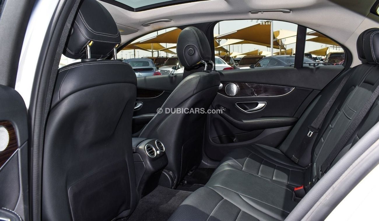 مرسيدس بنز C 300 4 Matic