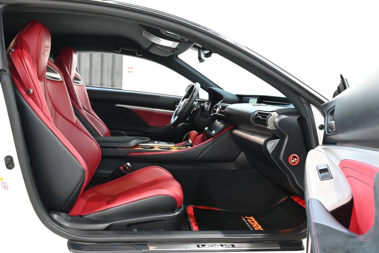Lexus RC F F CARBON 2016 Lexus RC F Carbon, Service History, Excellent Condition, GCC