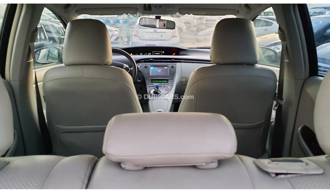 تويوتا برياس TOYOTA PRIUS HYBRID CAR