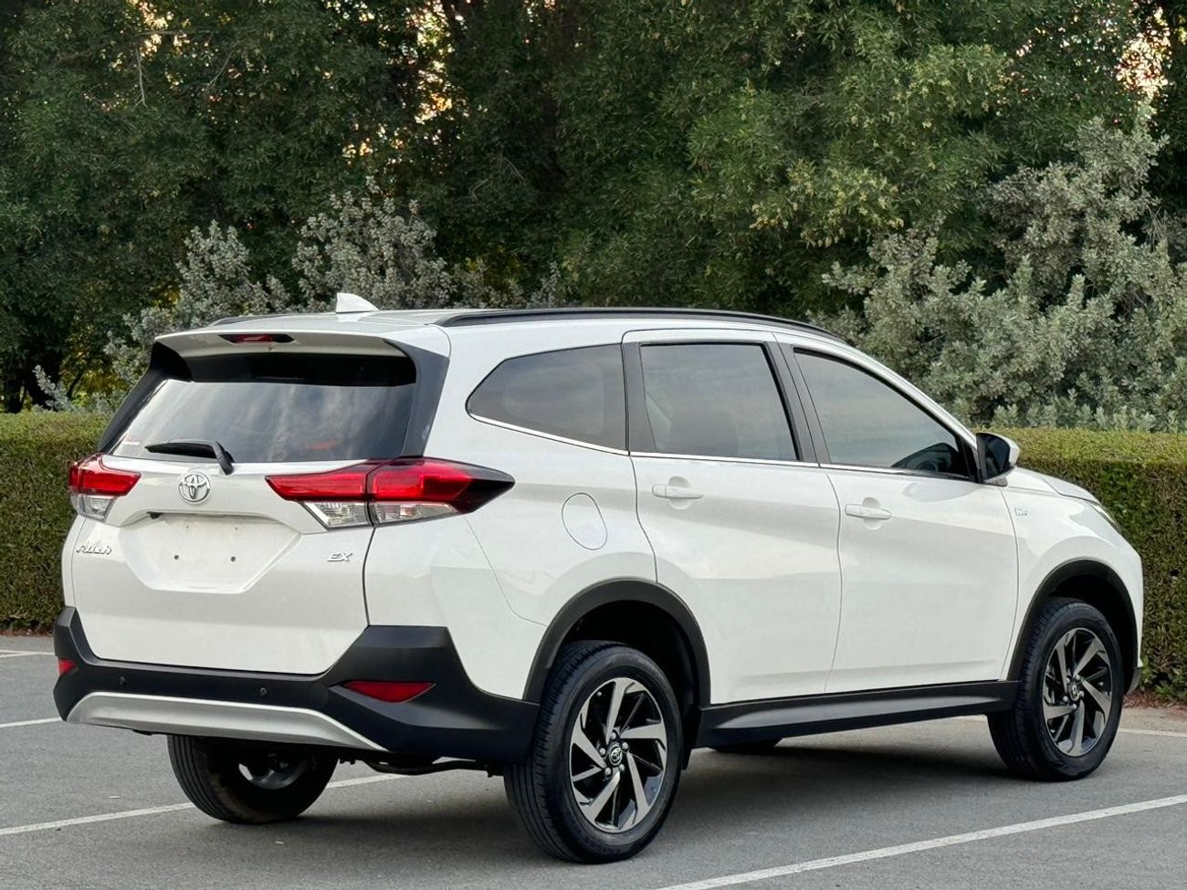 Toyota Rush TOYOTA RUSH 2021 GX 1.5 Original Paint .Low mileage