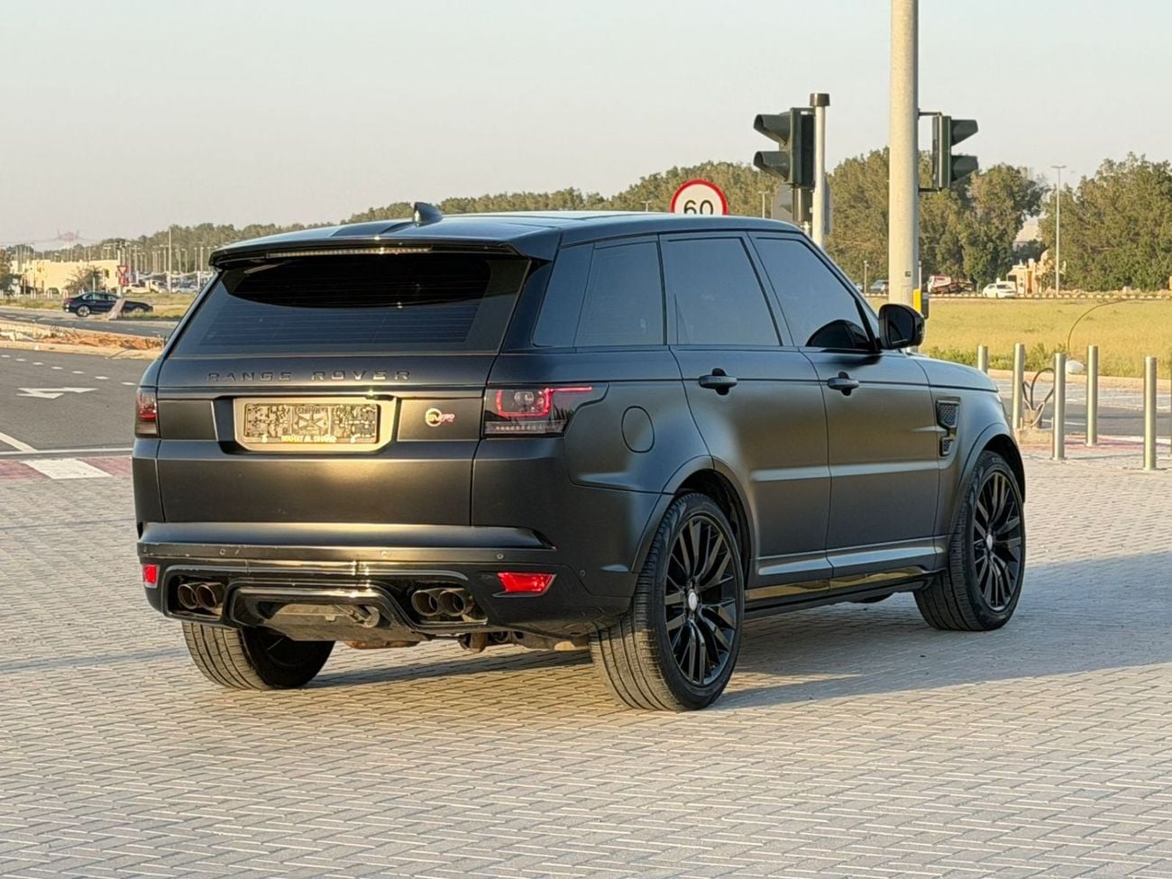 Land Rover Range Rover Sport SVR 5.0L (575 HP) 4WD