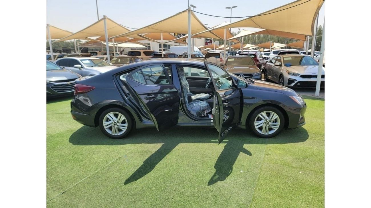 Hyundai Elantra 2020 Hyundai Elantra, GLS, Metallic Gray Color