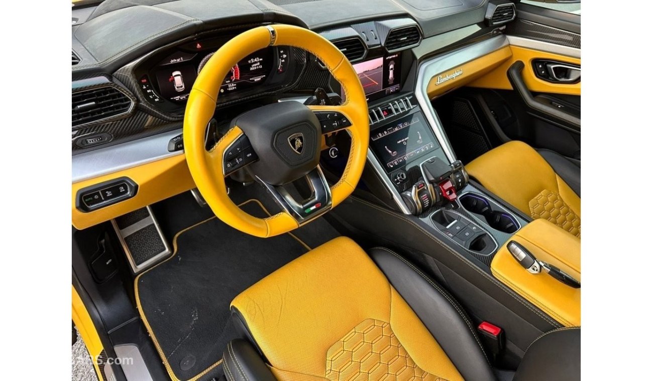 Lamborghini Urus Std Lamborghini Urus 2019 GCC full carbon fibre highest specification 57,000KM  Full PPF  First owne