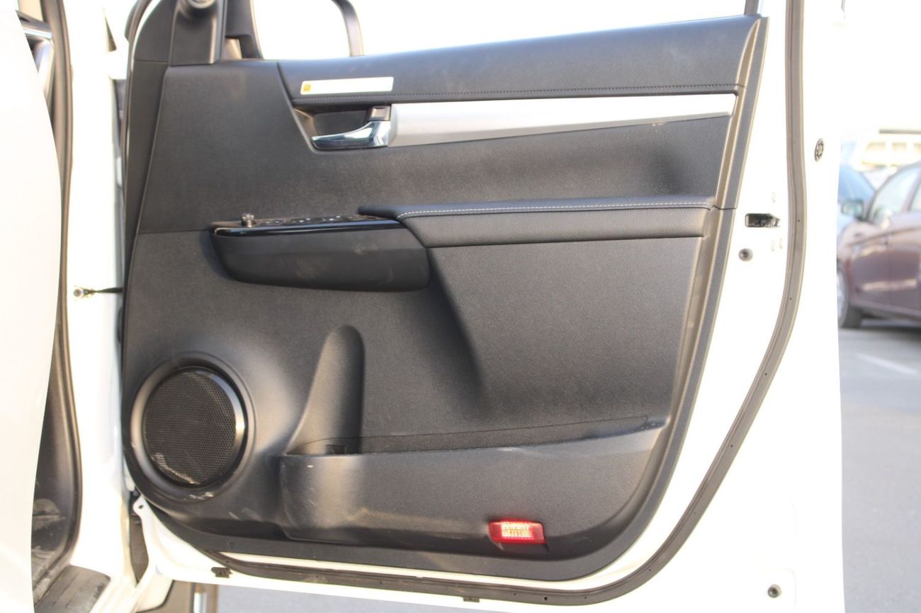 تويوتا هيلوكس TOYOTA HILUX 2.8L DIESEL DOUBLE CAB 4WD HIGH AUTO