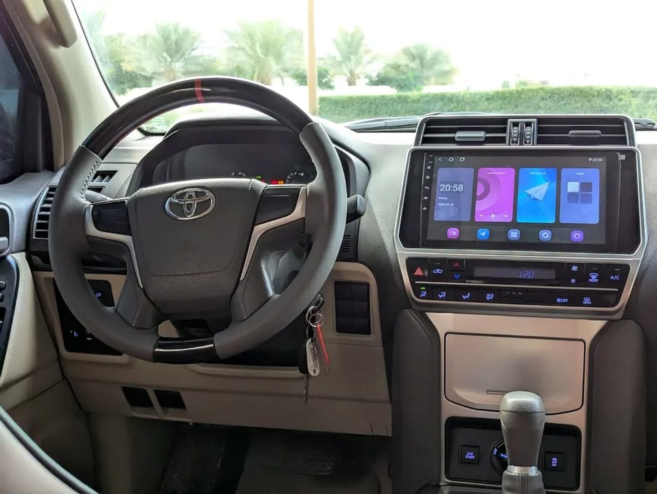 تويوتا برادو V4 2.7L GCC Specs | Automatic | Interior and Exterior Excellent Condition