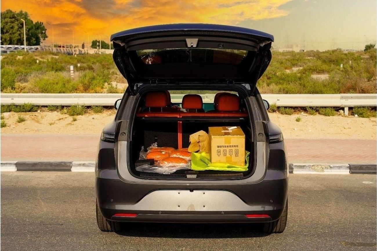 لي اوتو L6 2025 Li Auto L6 Max 1.5L Turbo Range Extended Gray 0Km