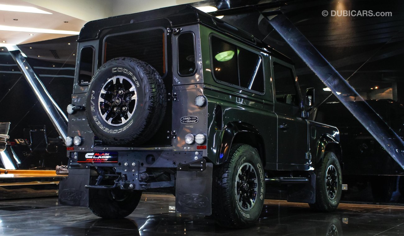 Land Rover Defender