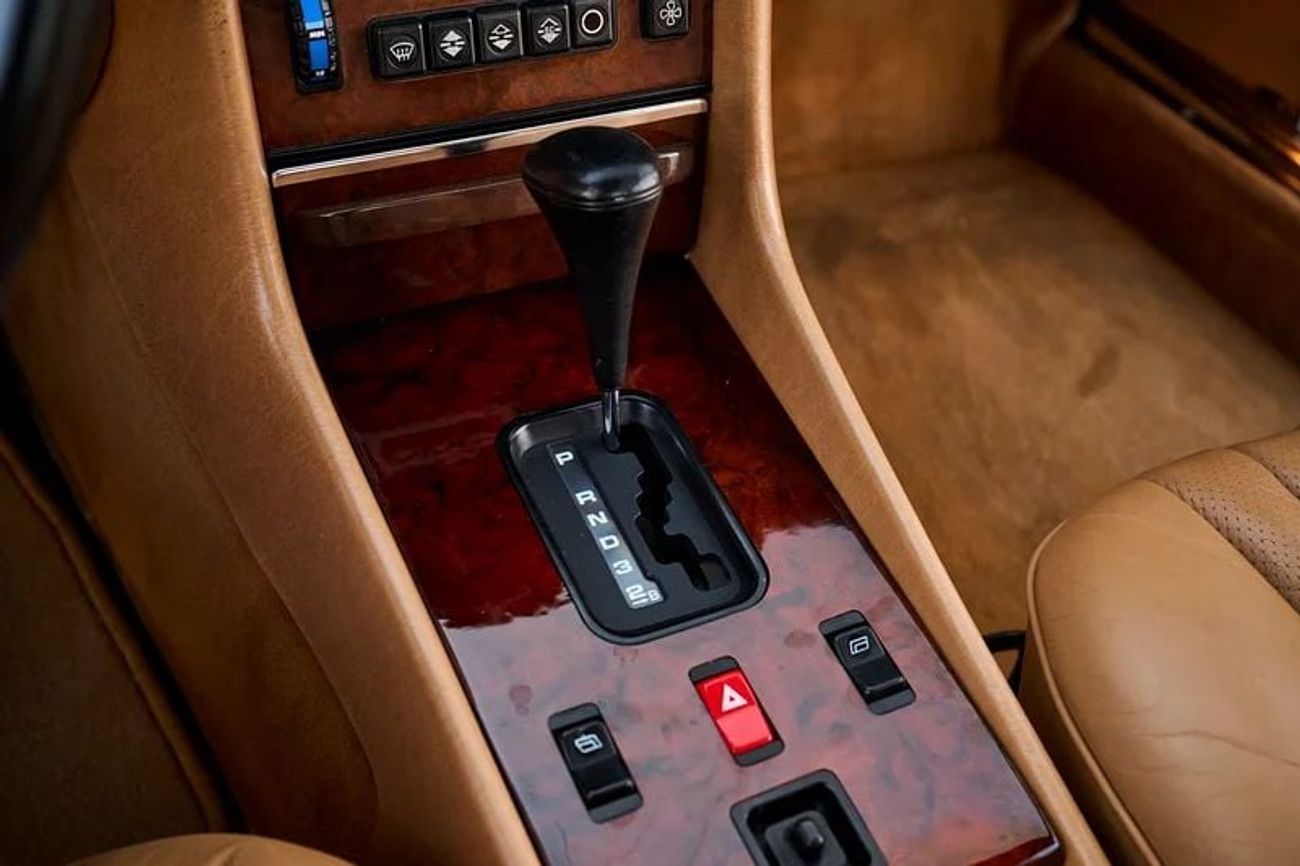 Mercedes-Benz SL 560