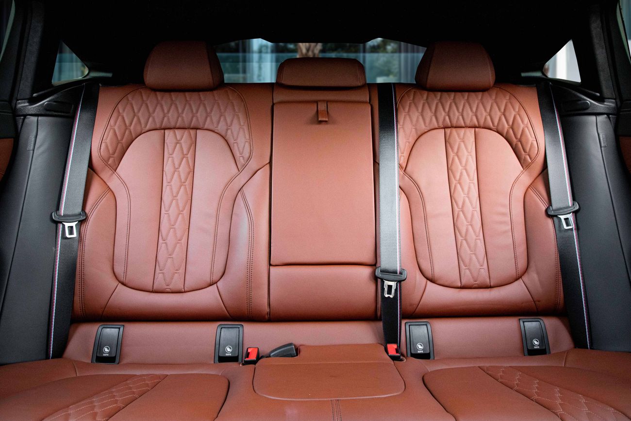 BMW X6 X6  | 8,323 P.M | 0% Downpayment | M60i | BMW Warranty + Service!