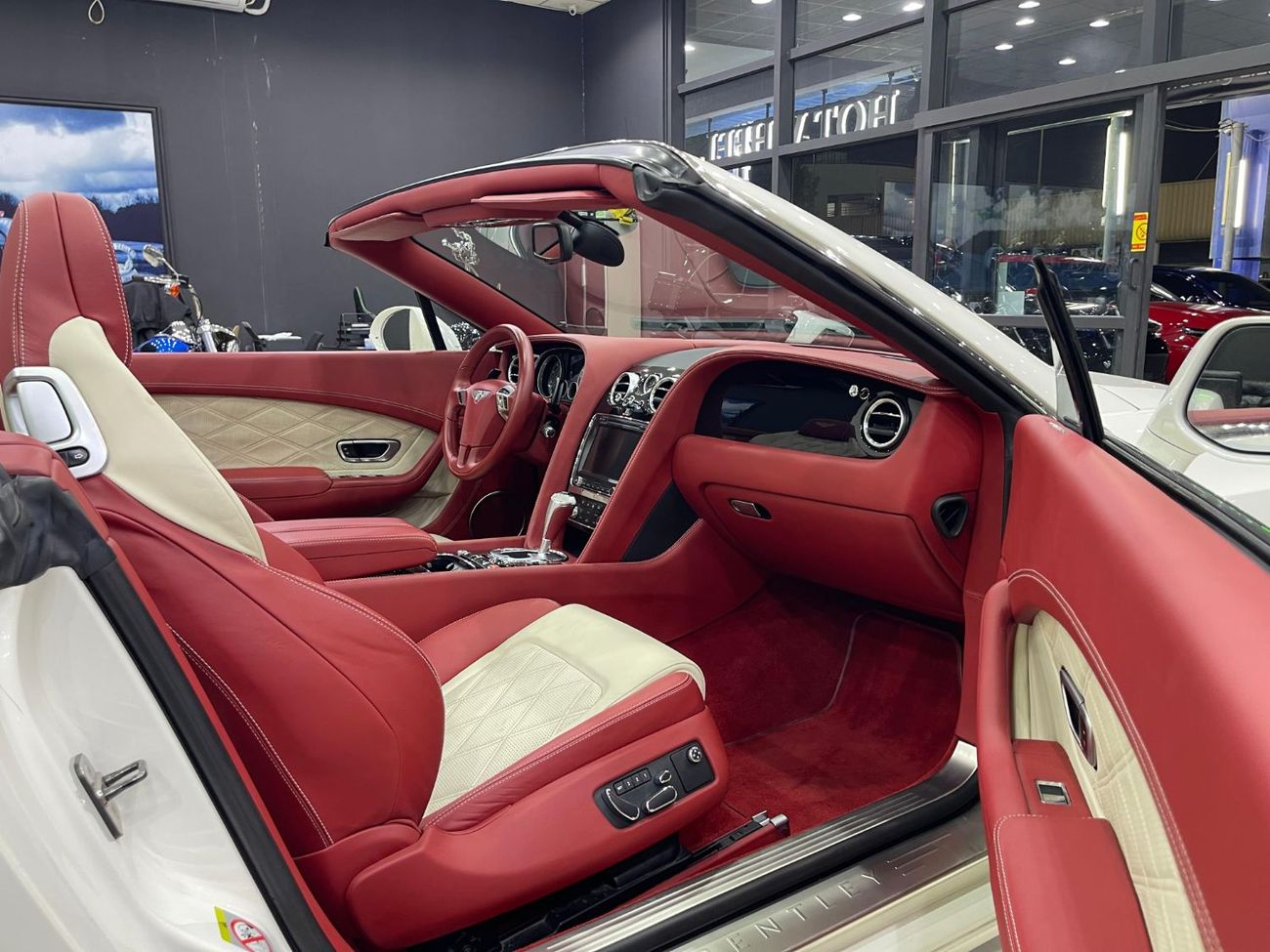 بنتلي كونتيننتال جي تي سي