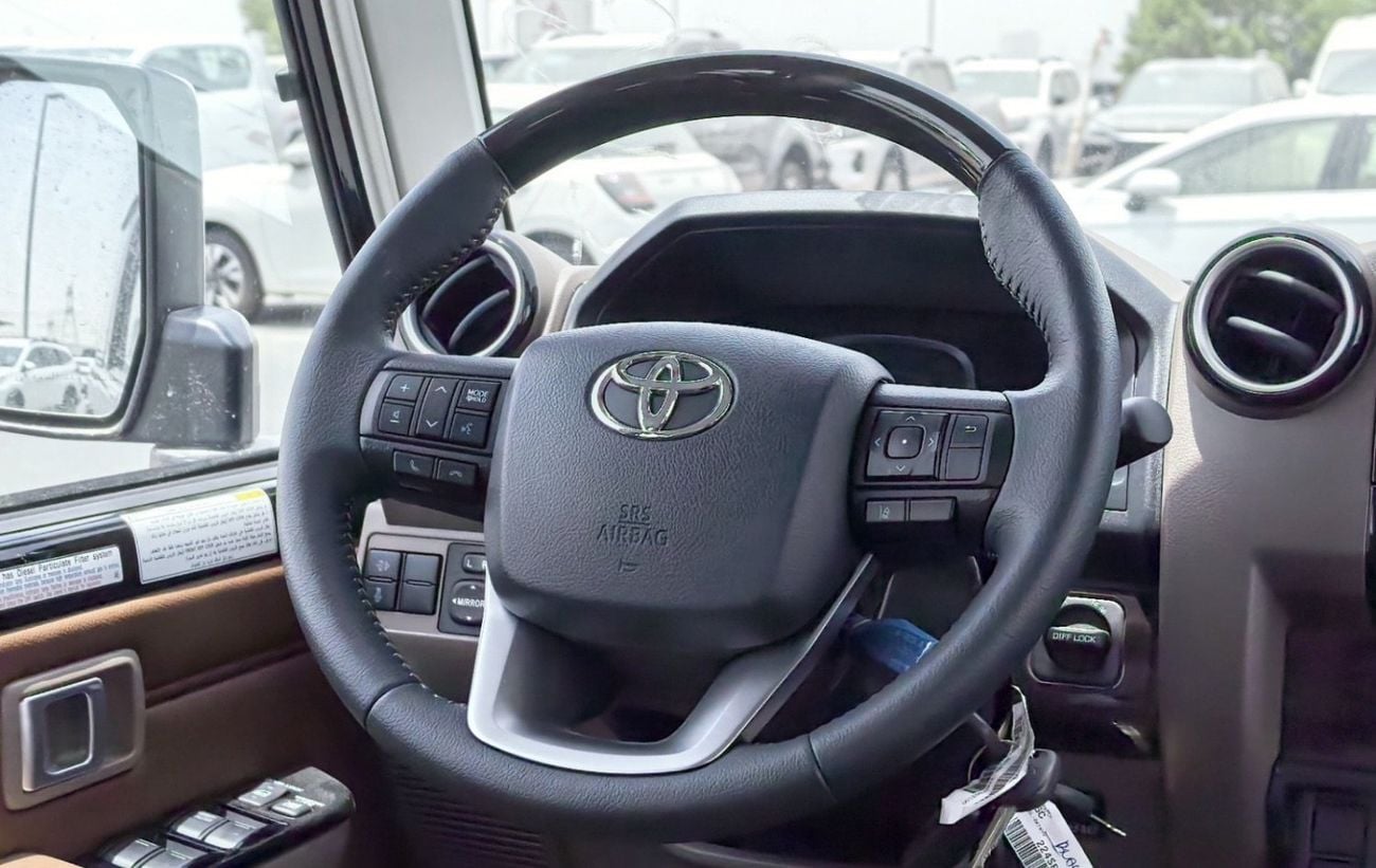 تويوتا لاند كروزر 70 LX