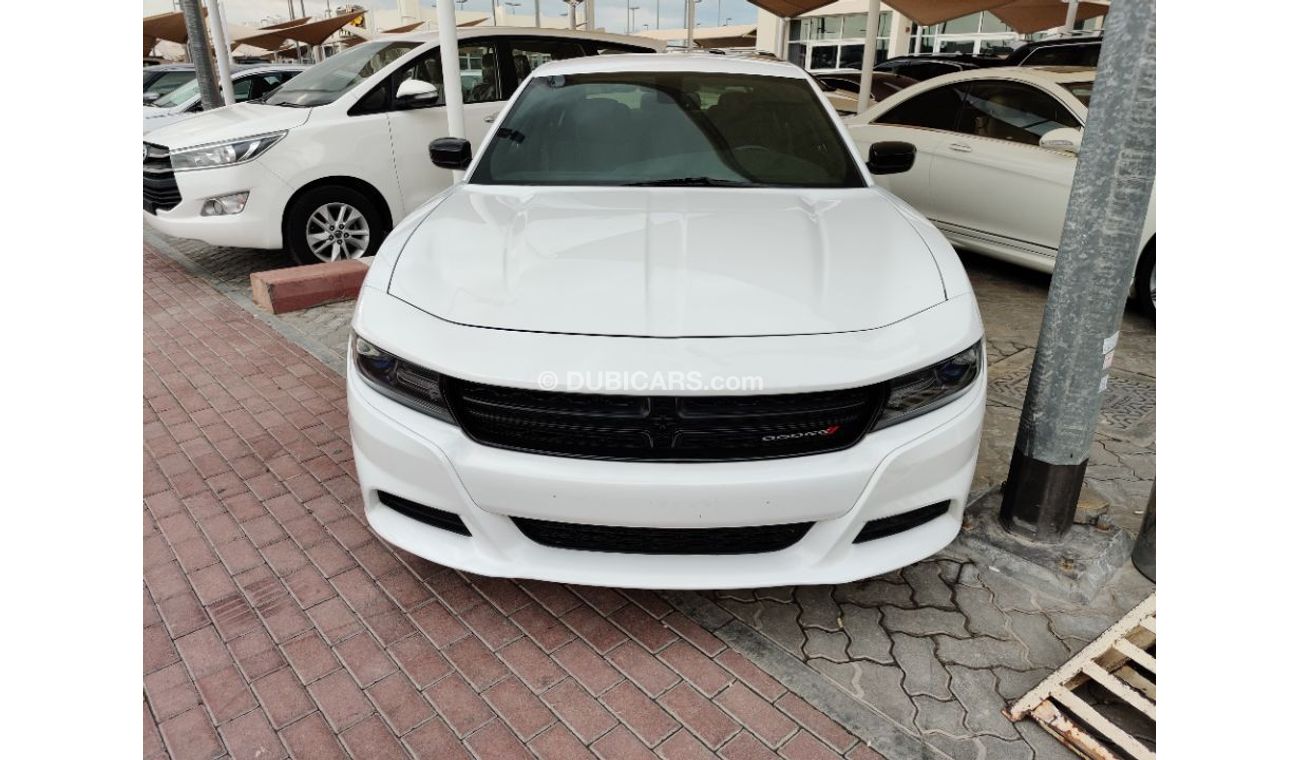 Dodge Charger 2016, model American specs V6