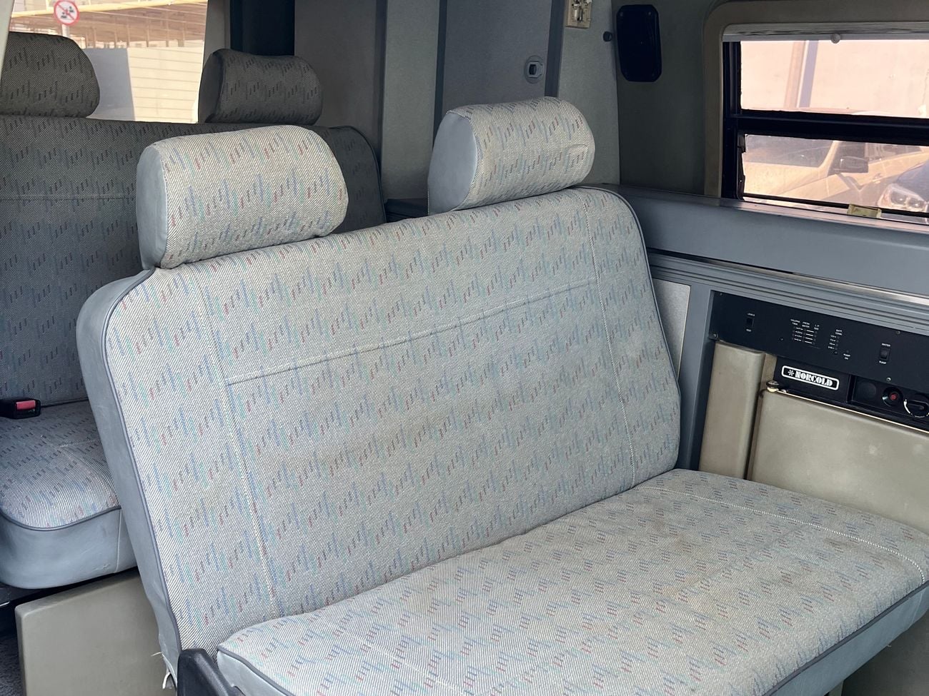 Volkswagen T4 Multivan Eurovan Winnebago Camper