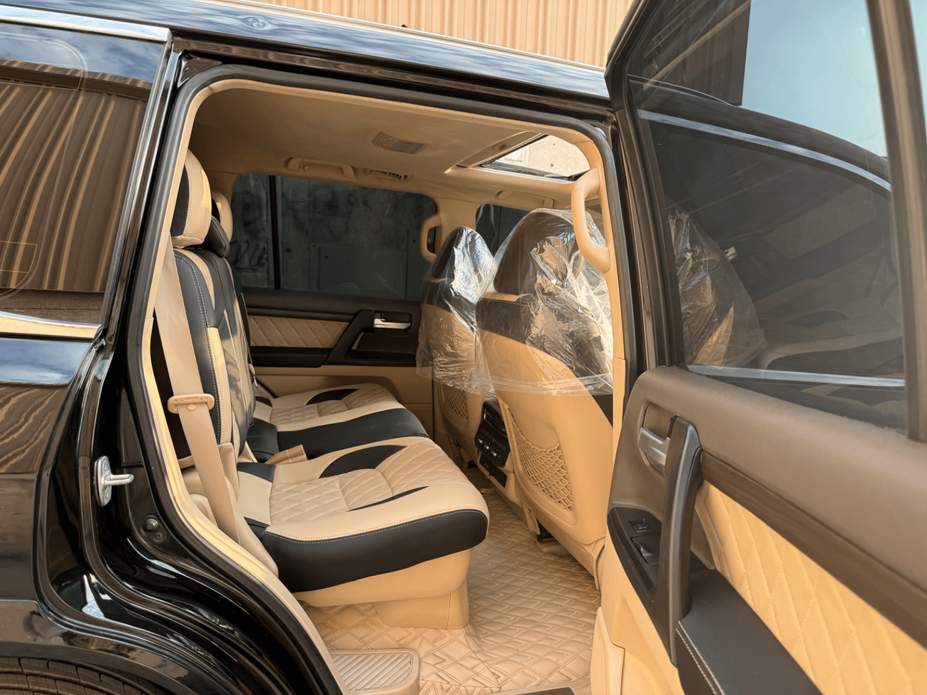 Toyota Land Cruiser VXR 4.6L 4WD