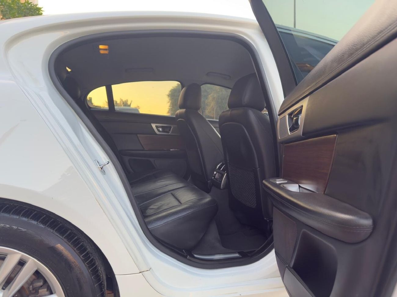 جاكوار XF Premium Luxury 3.0L