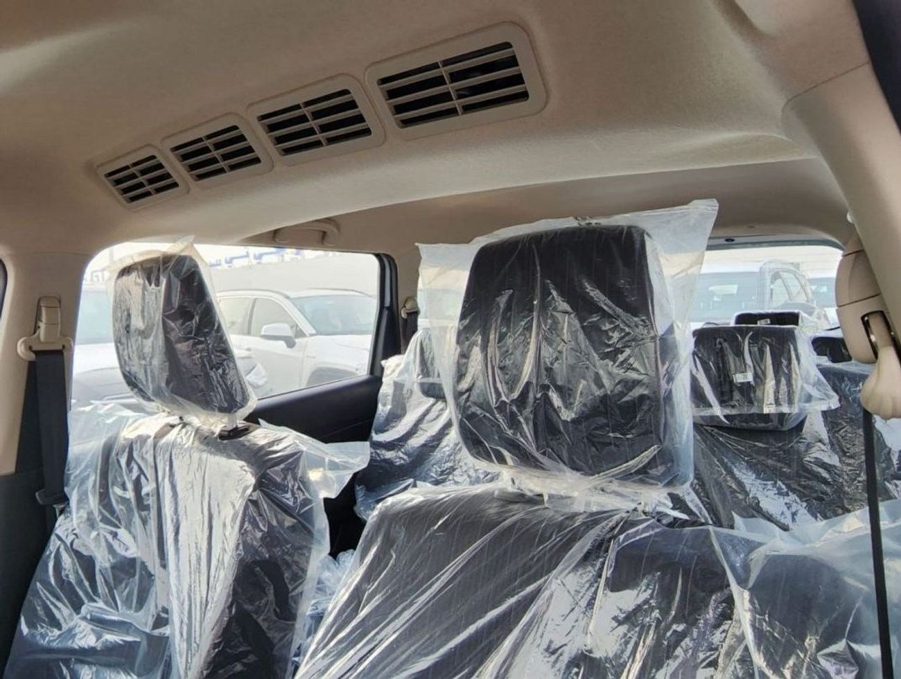 Suzuki Ertiga Suzuki ERTIGA 1.5L Petrol, SUV, FWD, 5Doors Color Silver Model 2024