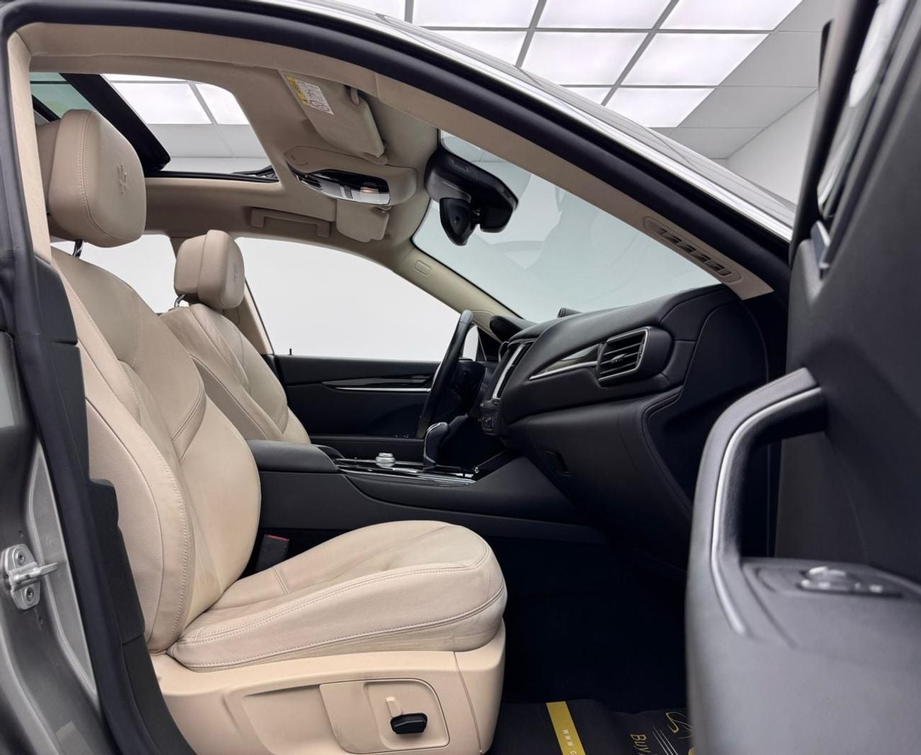 Maserati Levante Std 3.0L (345 HP) 2017 Maserati Levante, Full Maserati Service History, Excellent Condition, GCC