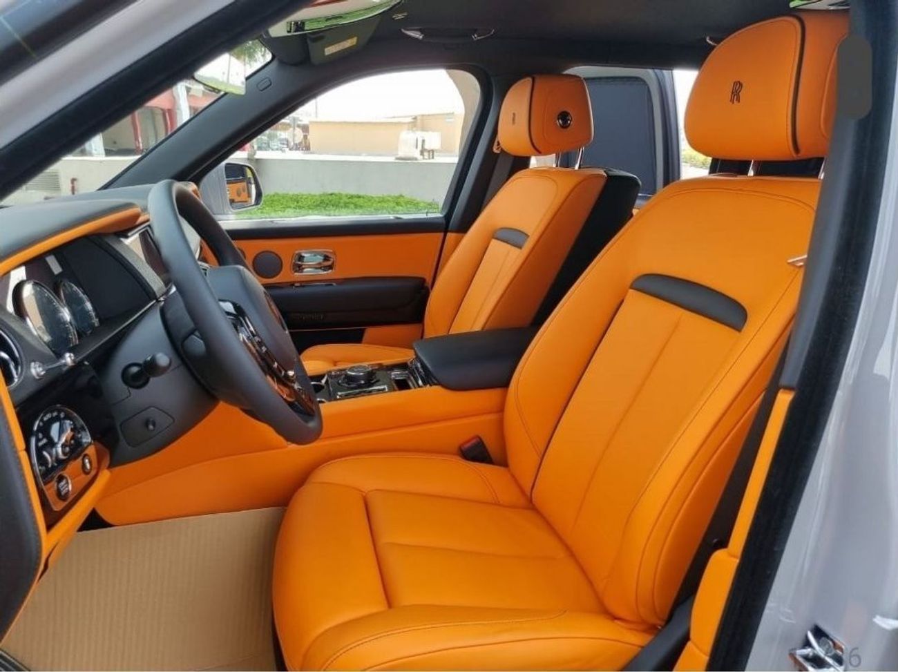 Rolls-Royce Cullinan VIP 2023 ORANGE INTERIOR