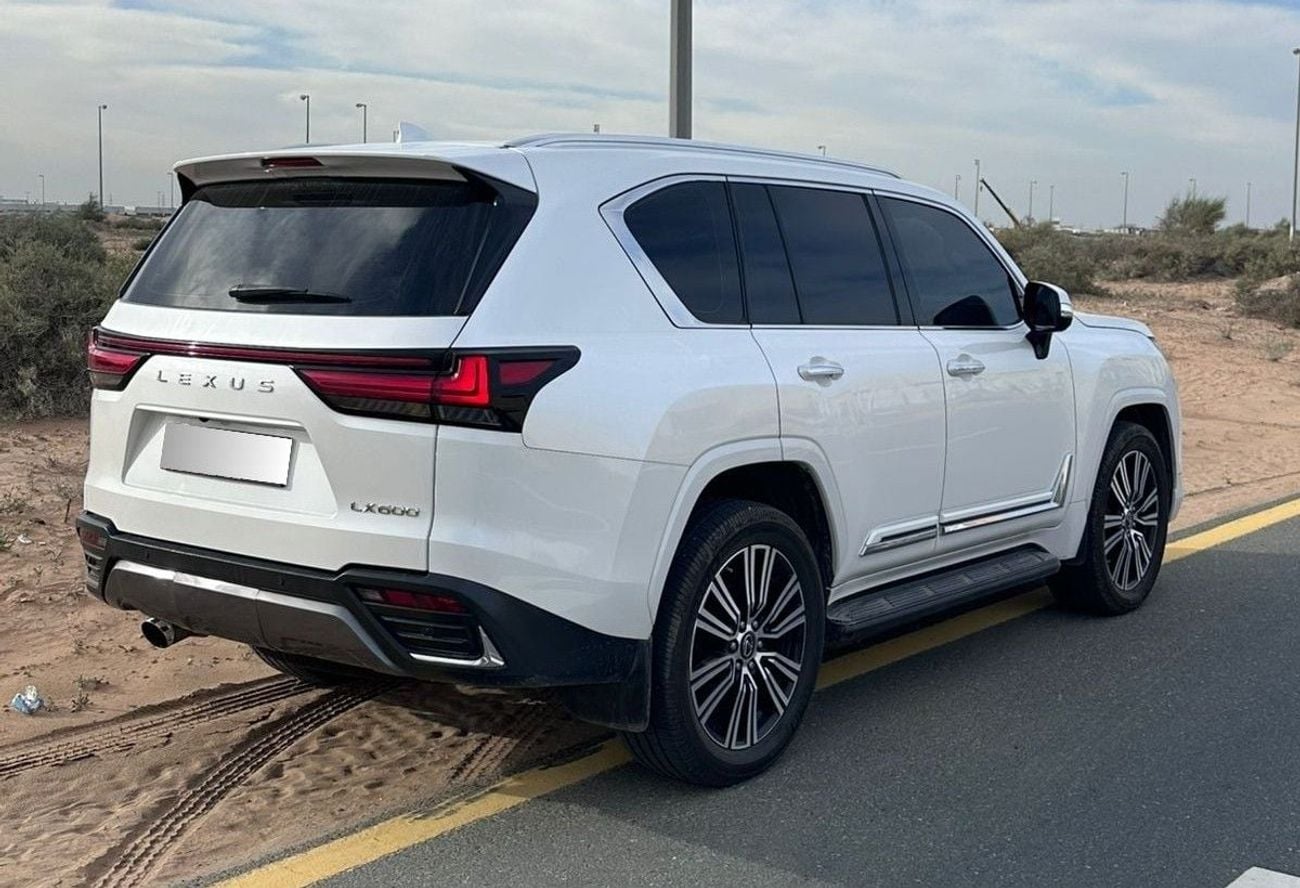 Lexus LX 600 3.5L twin-turbo V6