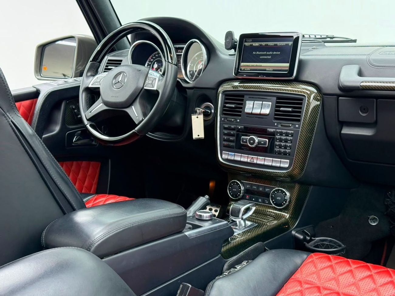Mercedes Benz G63 AMG STD 2015 Mercedes G63 AMG, Full Service History, Carbon Fiber Interior, Excellent Condition, GCC
