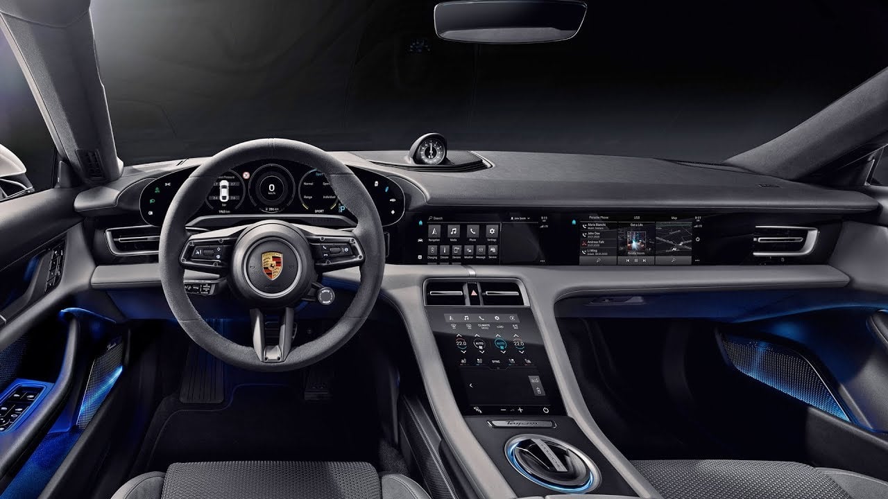Porsche Taycan Turbo interior - Cockpit
